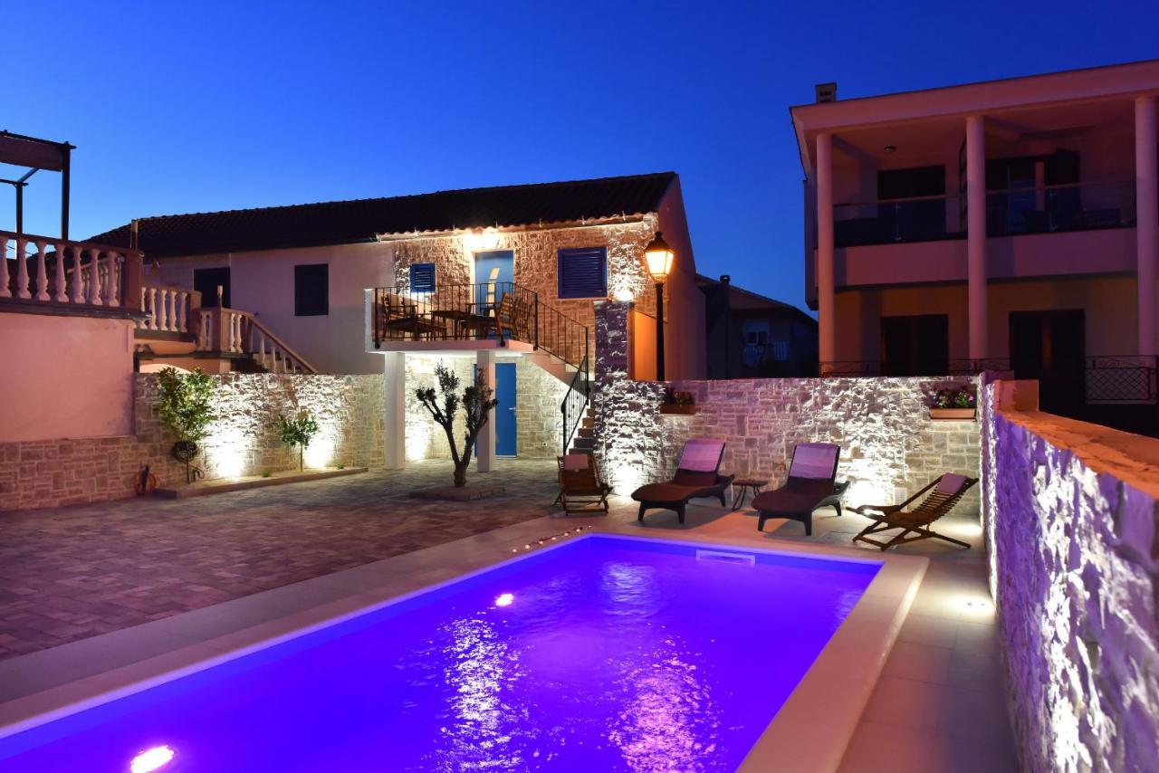 פריבלאקה Villa Mediteran Zadarvillas מראה חיצוני תמונה