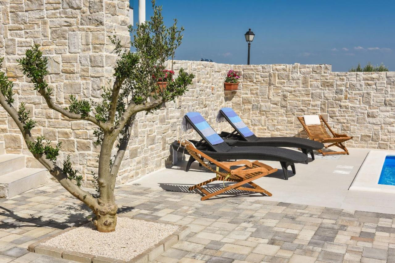 פריבלאקה Villa Mediteran Zadarvillas מראה חיצוני תמונה