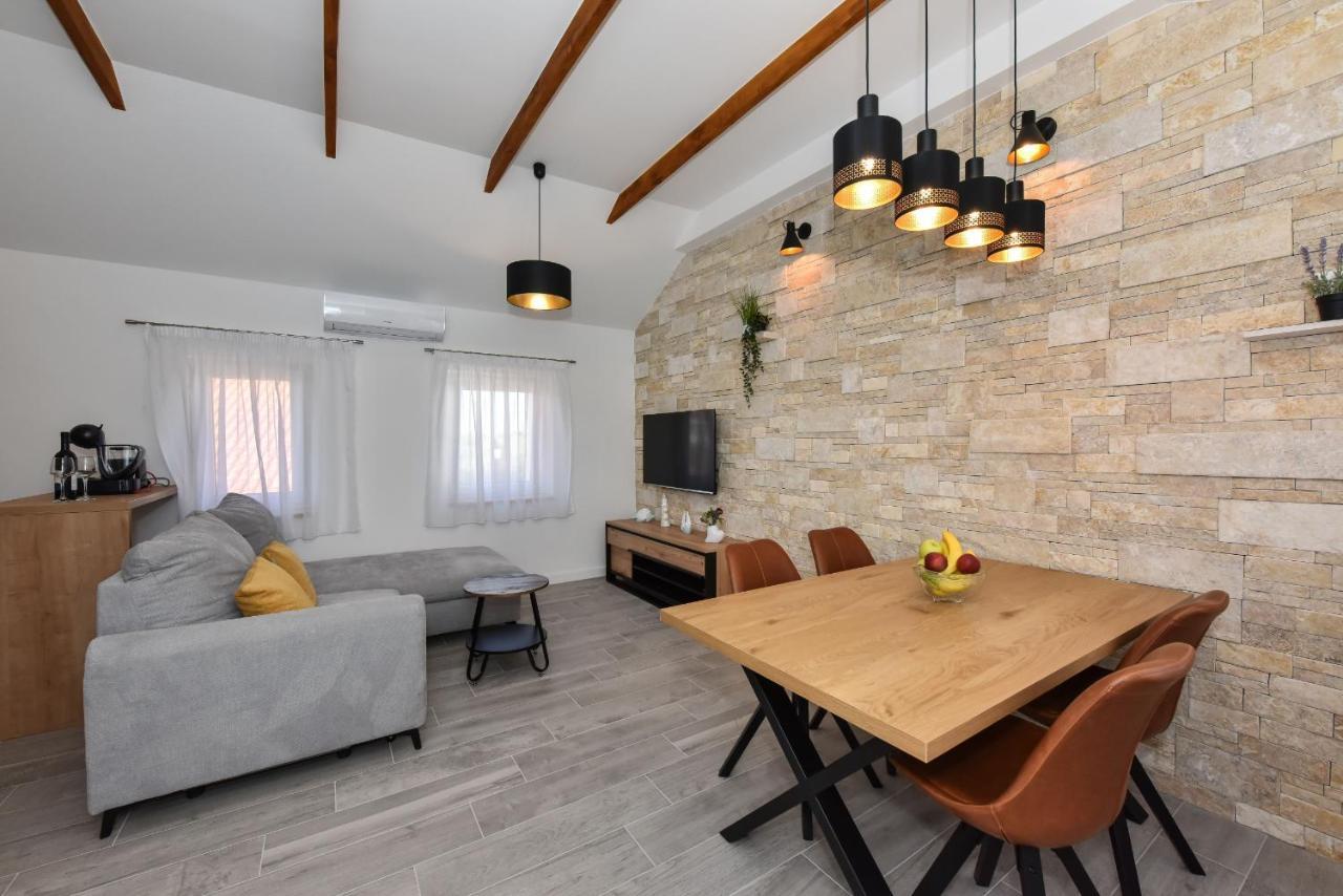 פריבלאקה Villa Mediteran Zadarvillas מראה חיצוני תמונה