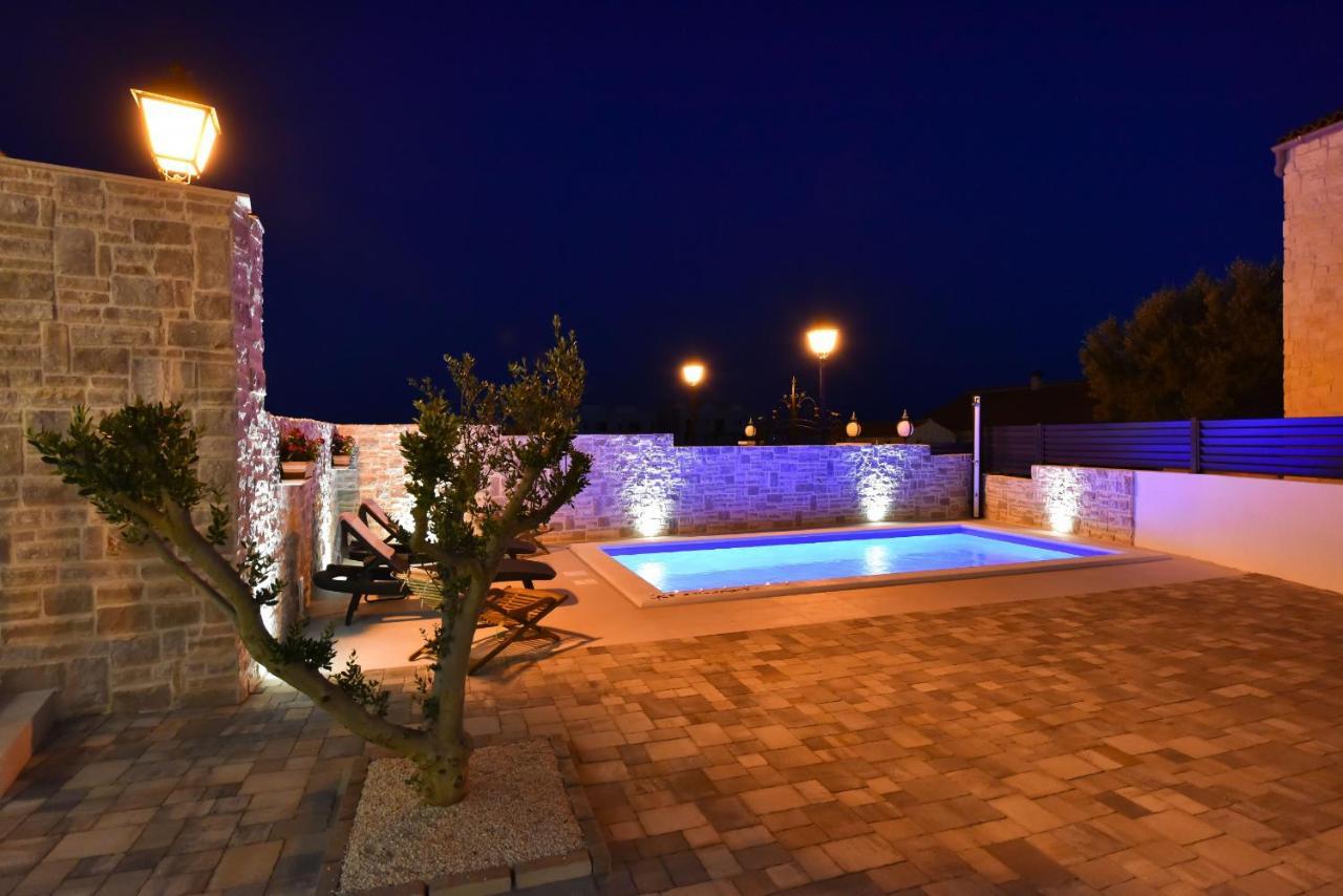 פריבלאקה Villa Mediteran Zadarvillas מראה חיצוני תמונה