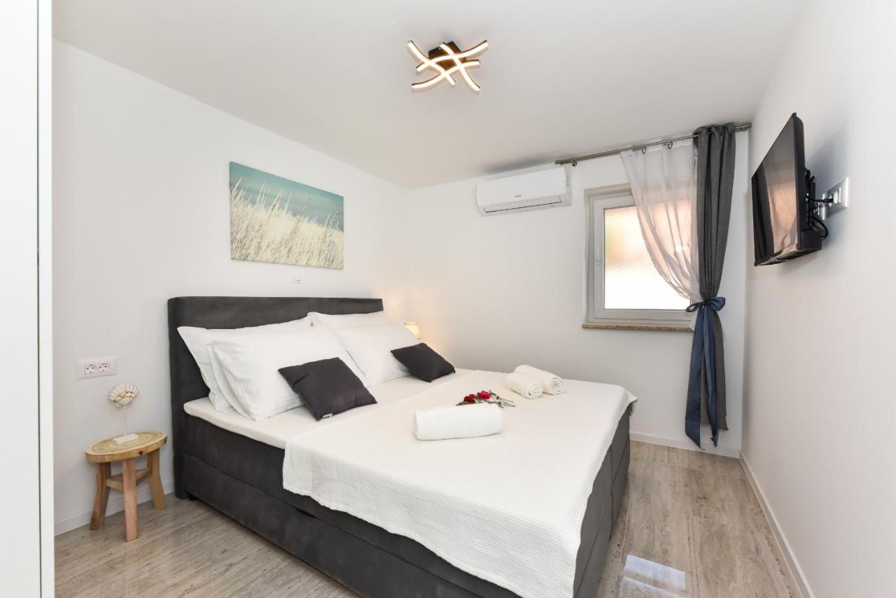 פריבלאקה Villa Mediteran Zadarvillas מראה חיצוני תמונה