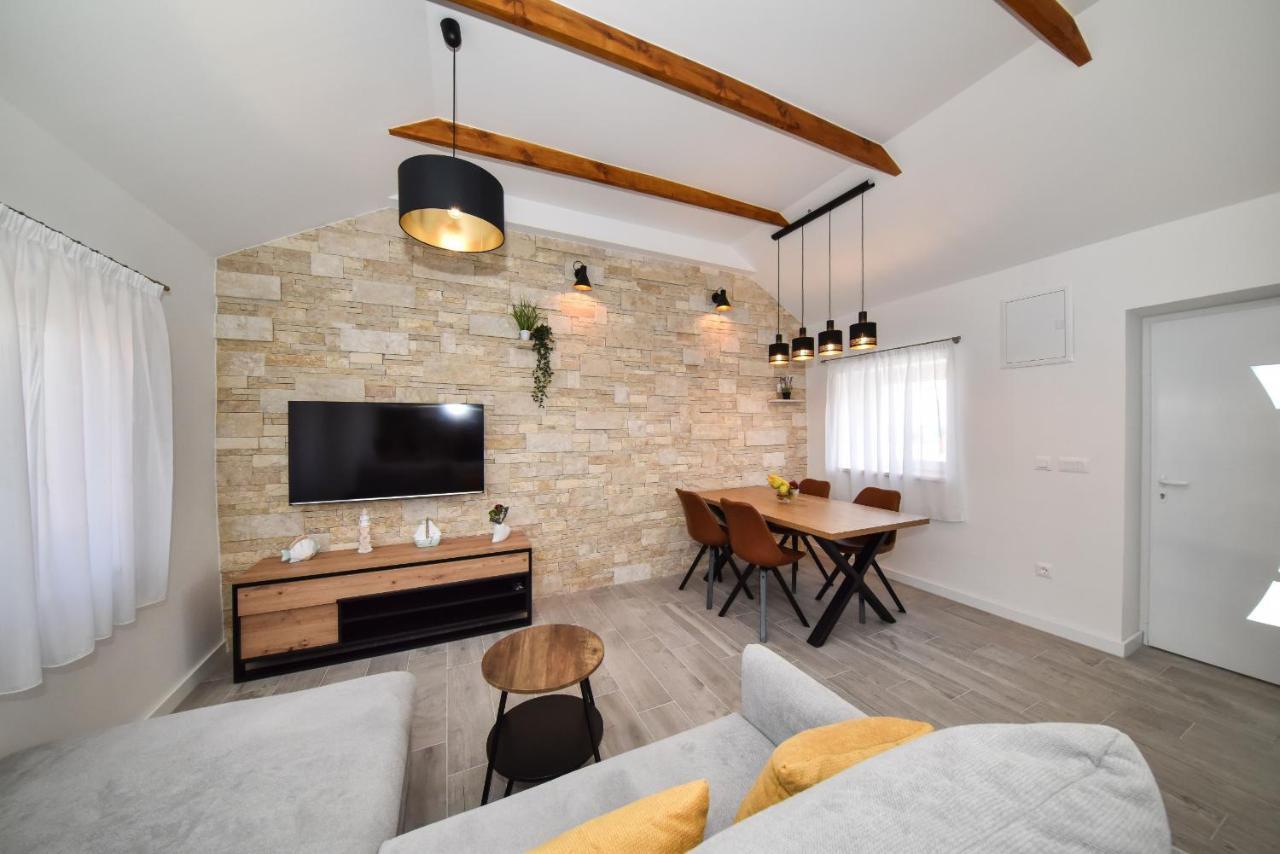 פריבלאקה Villa Mediteran Zadarvillas מראה חיצוני תמונה