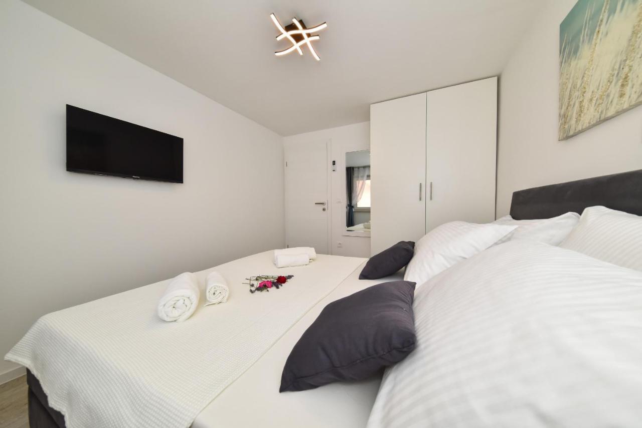 פריבלאקה Villa Mediteran Zadarvillas מראה חיצוני תמונה