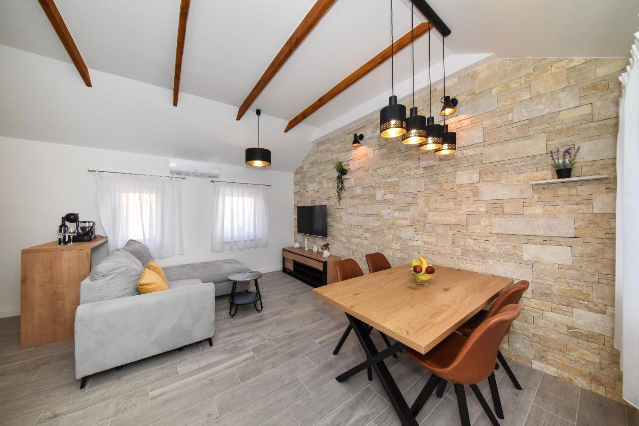 פריבלאקה Villa Mediteran Zadarvillas מראה חיצוני תמונה